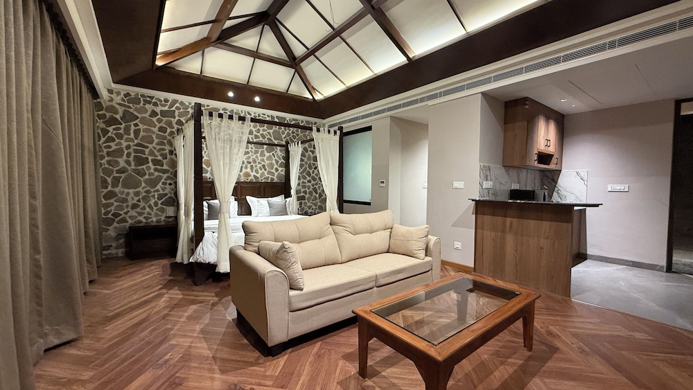 Hotel Himalayan Escape 11/50