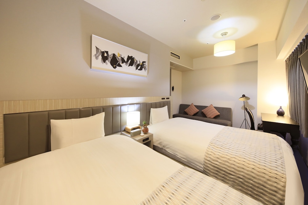 MODERATE, TWIN BEDS, BUNK BED