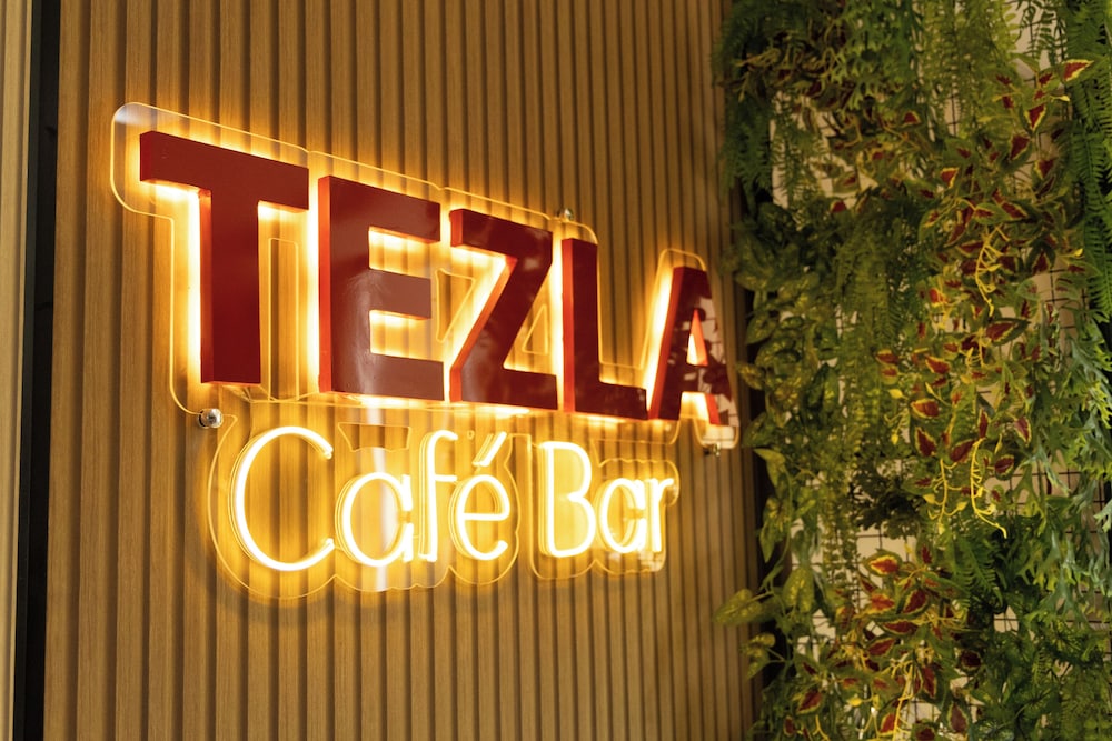TEZLA HOTEL 5/71
