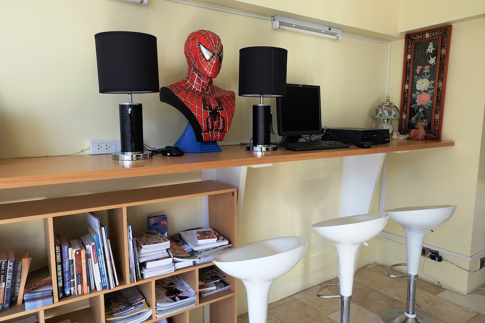 AU BON HOSTEL 50/58