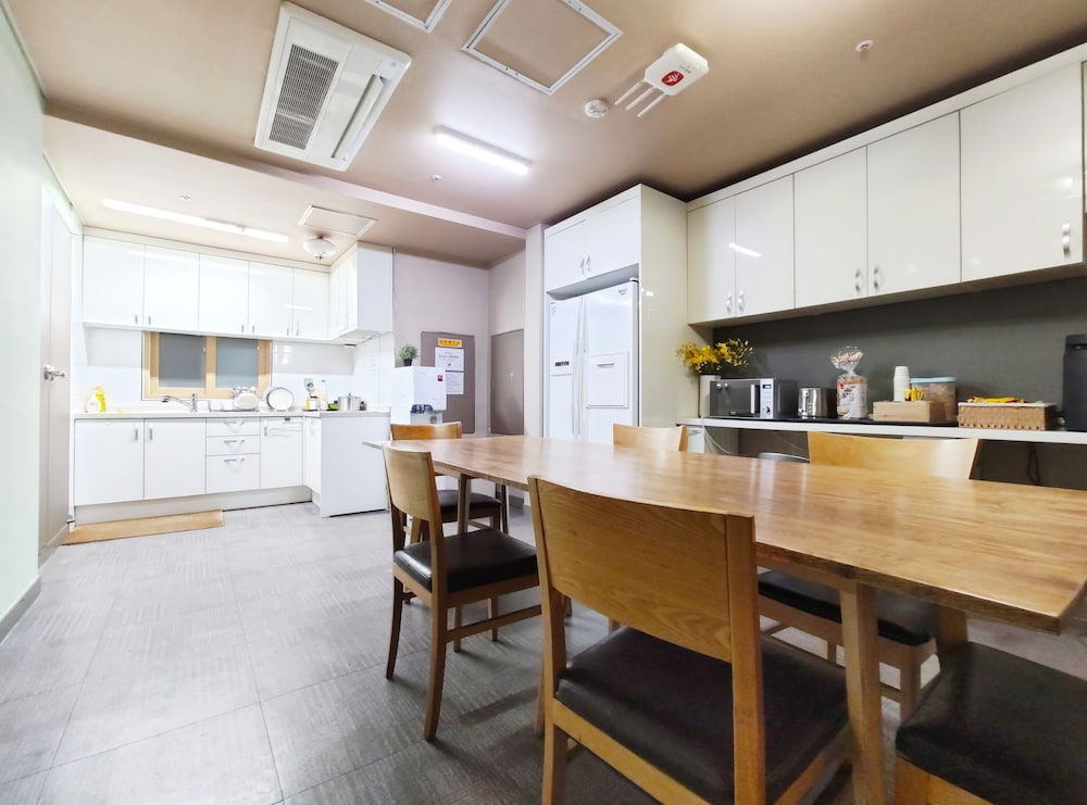 OYO Hostel Myeongdong 2 66/75