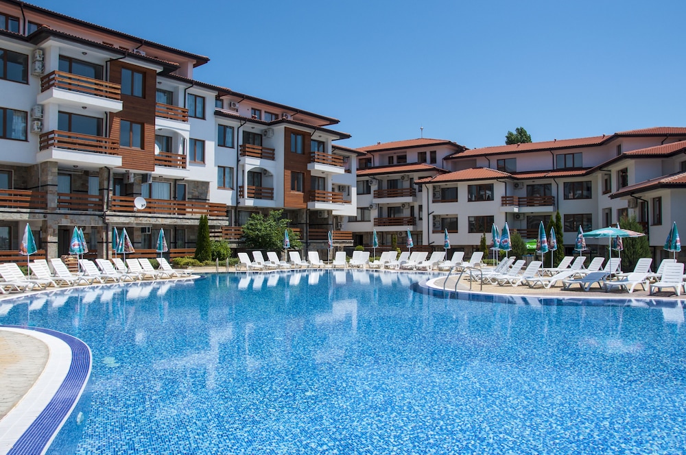 Gardenia Hills 65/72