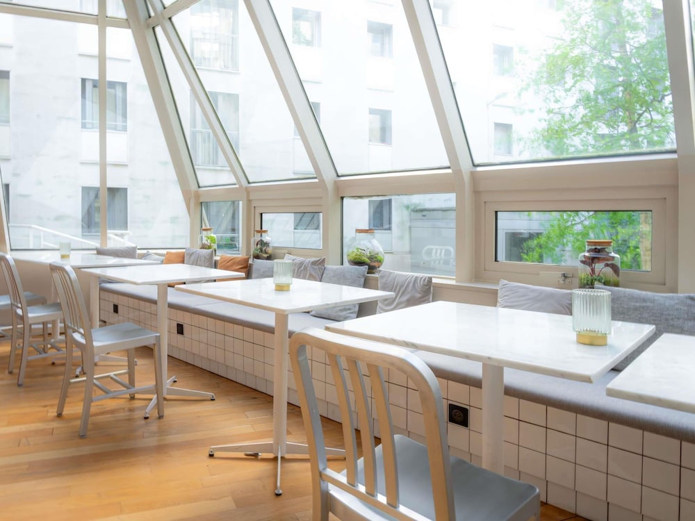 Mercure Paris Montparnasse Pasteur 56/73