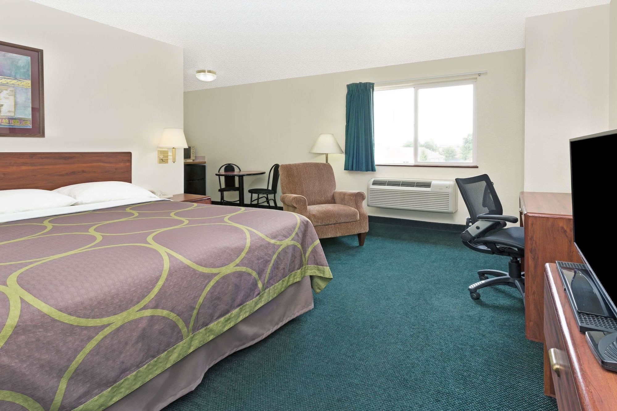 Efficiency, Studio, Suite, King Bed