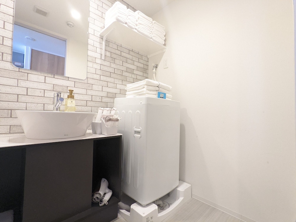 ESLEAD HOTEL Namba South III 59/60