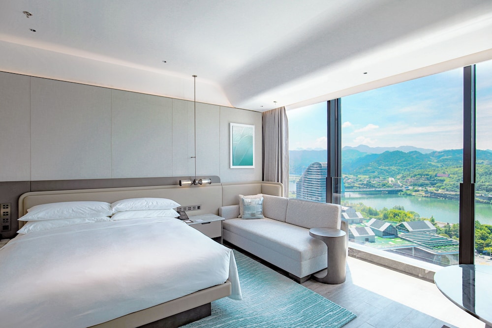 Lishui Marriott Hotel 6/50