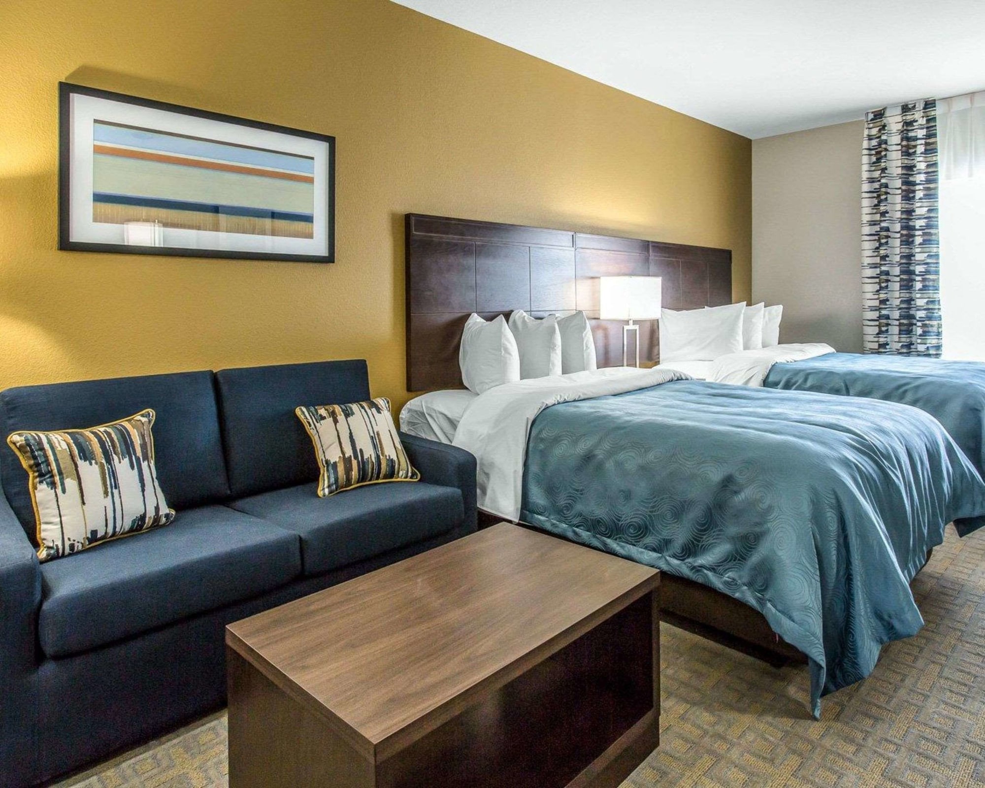 SUITE, 2 DOUBLE BEDS, ACCESSIBLE