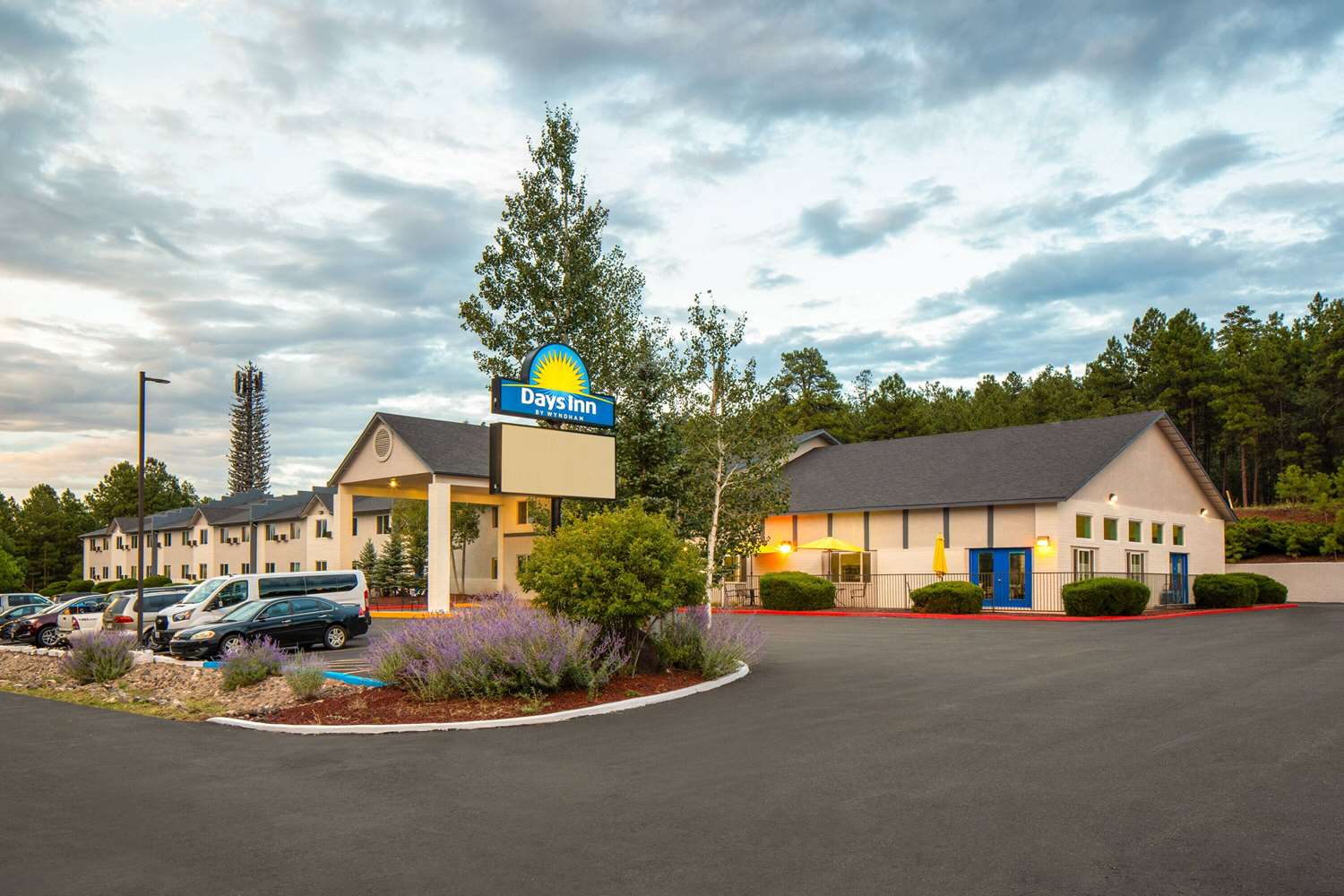 Days Inn by Wyndham Williams, AZ 52/58