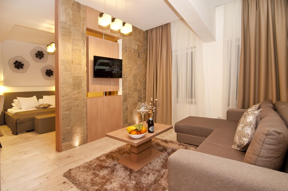 Hotel Confort 39/54
