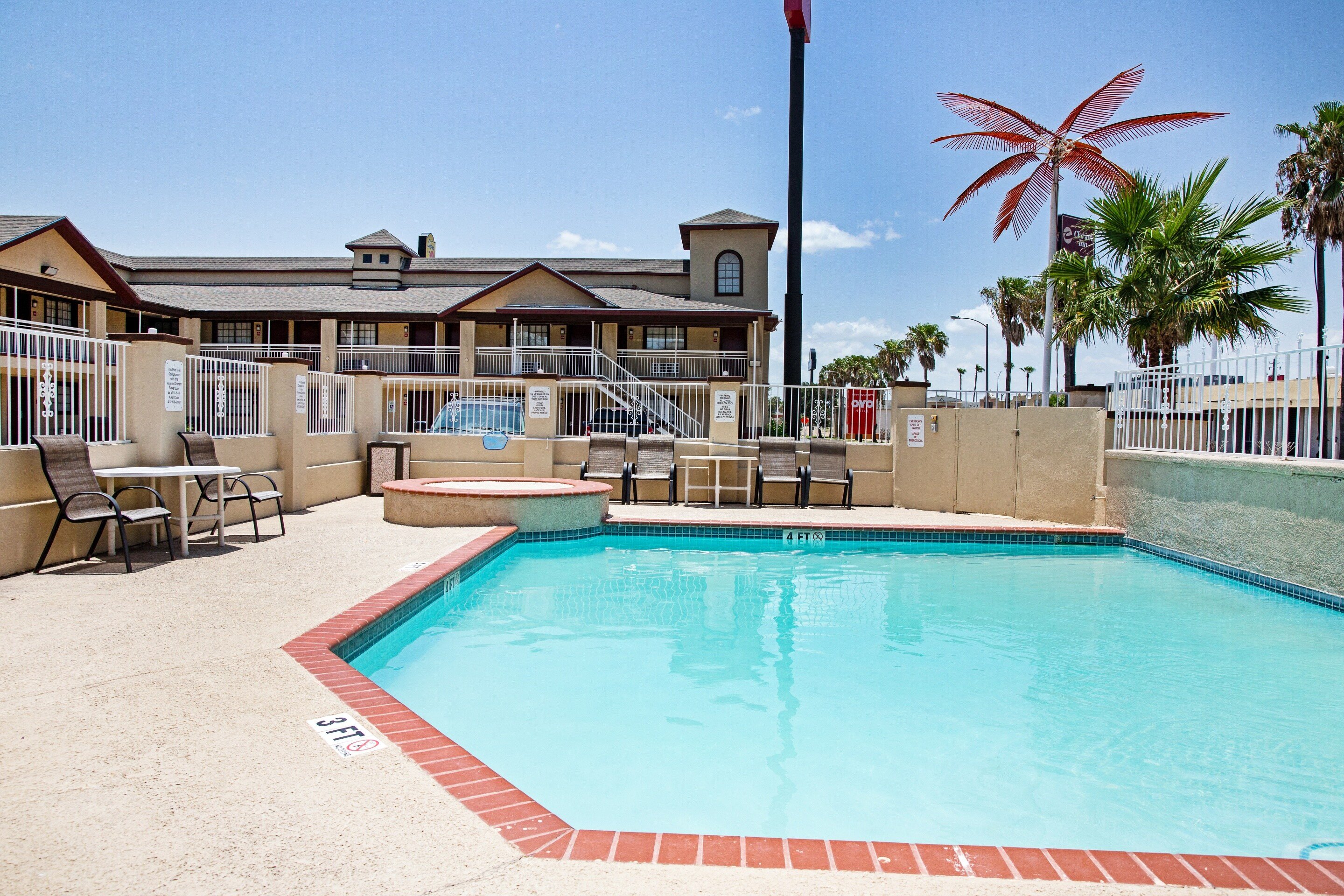 OYO Hotel McAllen Airport South 56/61