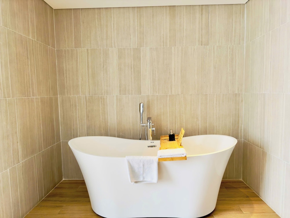 Premier Pearl Hotel Vung Tau 50/50