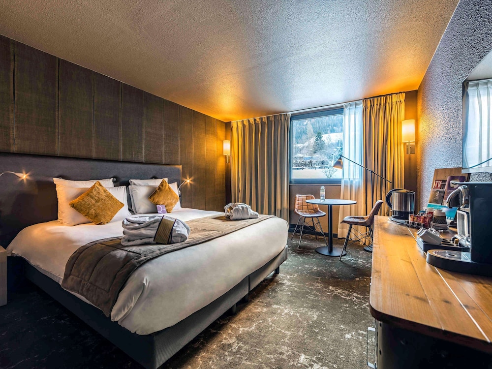 Big Sky Hotel 15/62