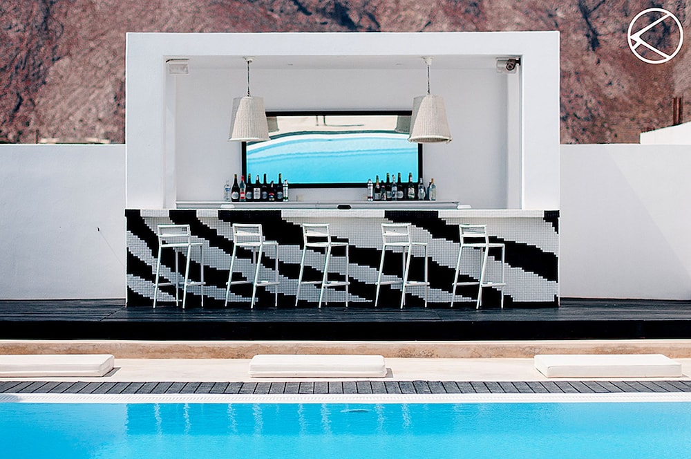 Villa Markezinis 8/48