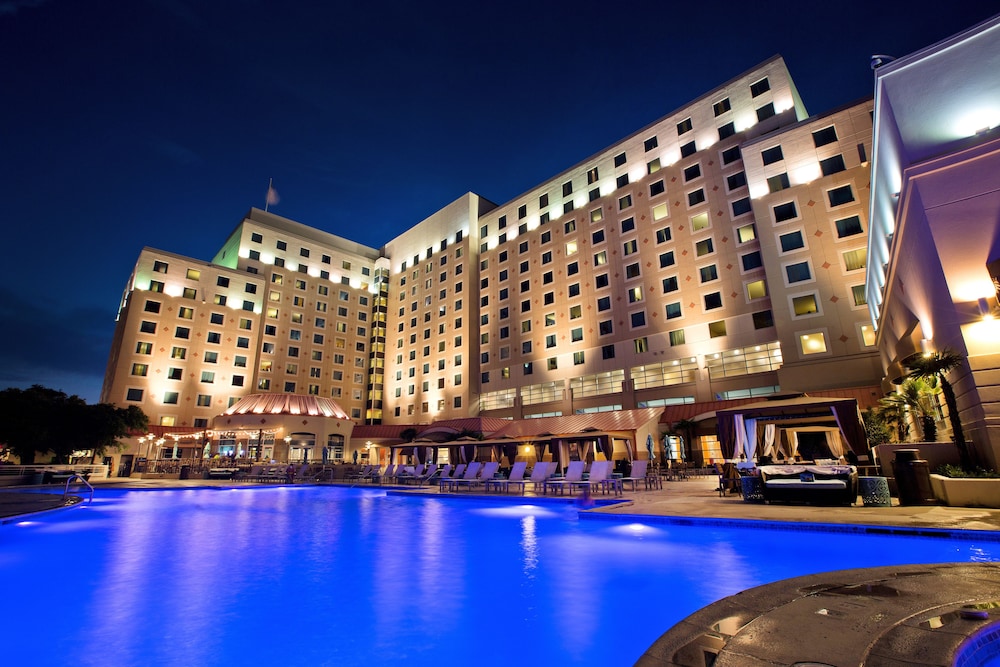 Harrah's Gulf Coast - A Caesars Rewards Destination 1/48