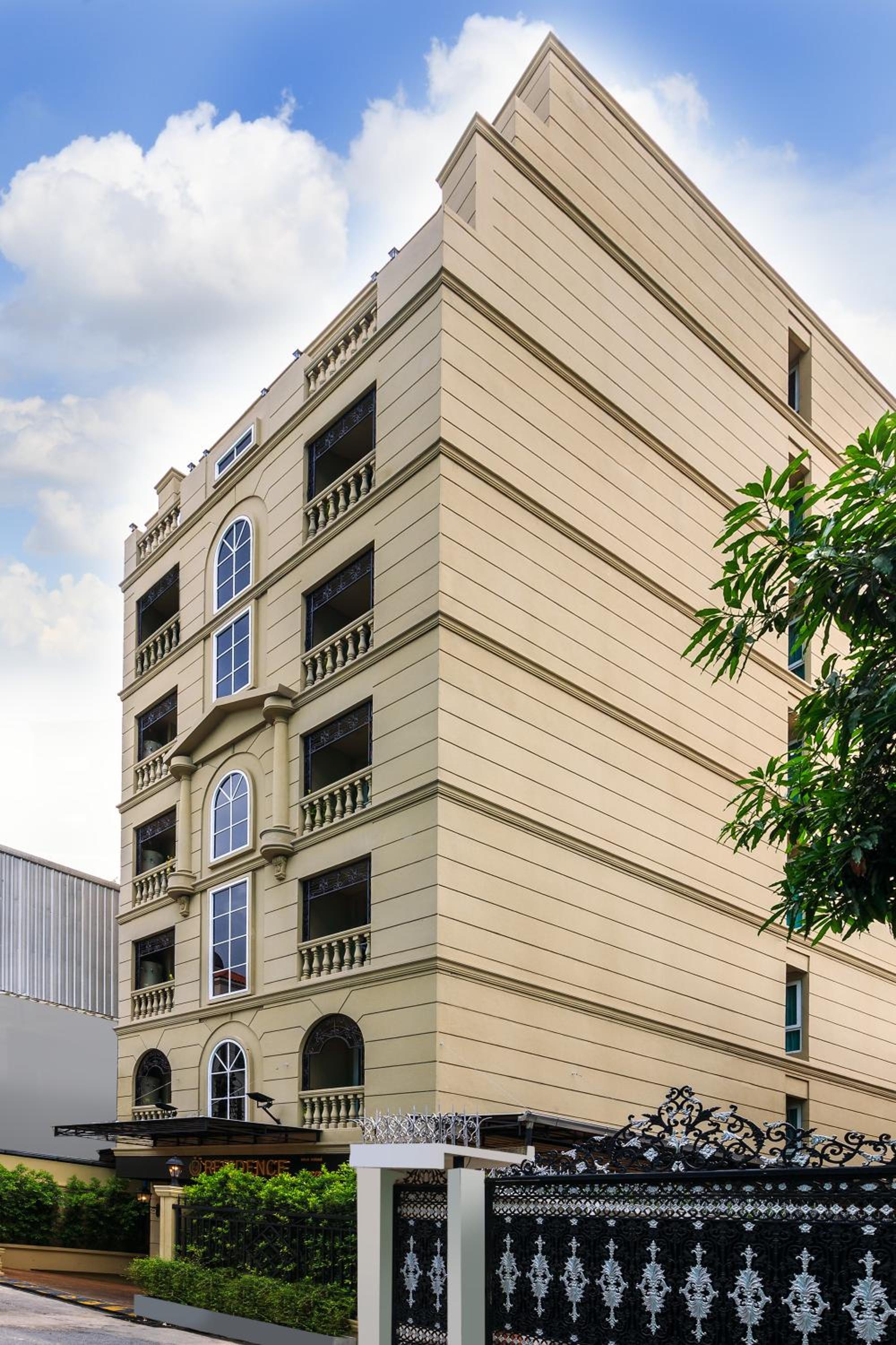 The LA49 Hotel Bangkok 2/26