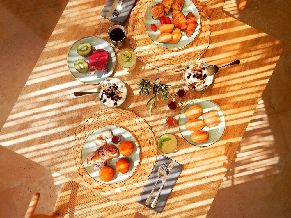 Amantes Villas And Suites 31/50