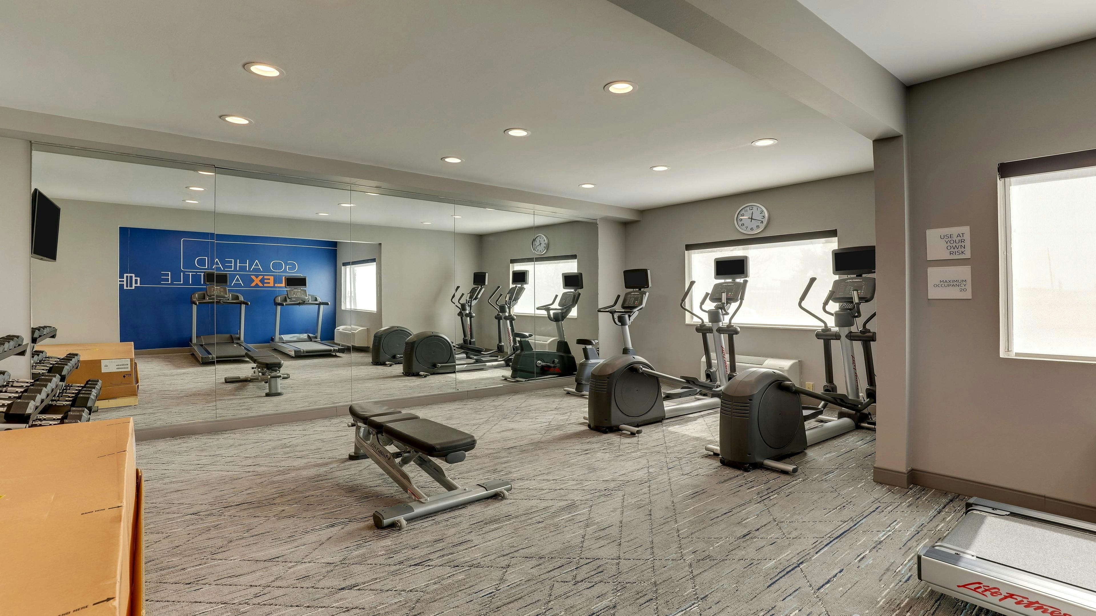 Holiday Inn Express Kenner New Orleans Airport an IHG Hotel 18/50