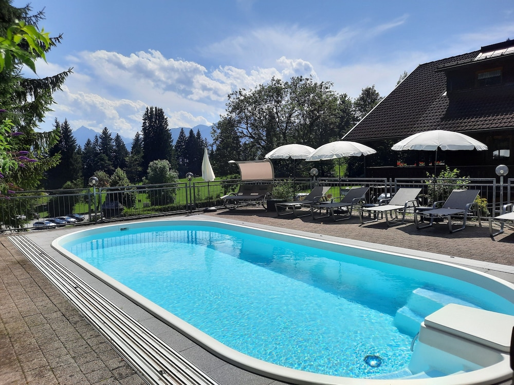 Sweet Cherry Boutique Guesthouse Tyrol 12/28