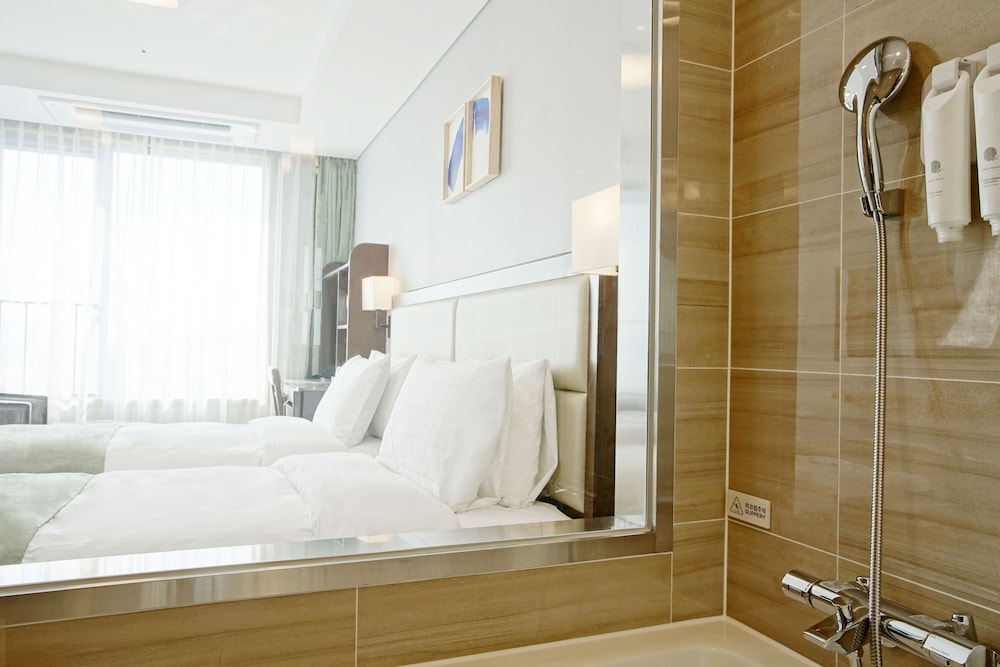 Stanford Hotel Busan 25/57
