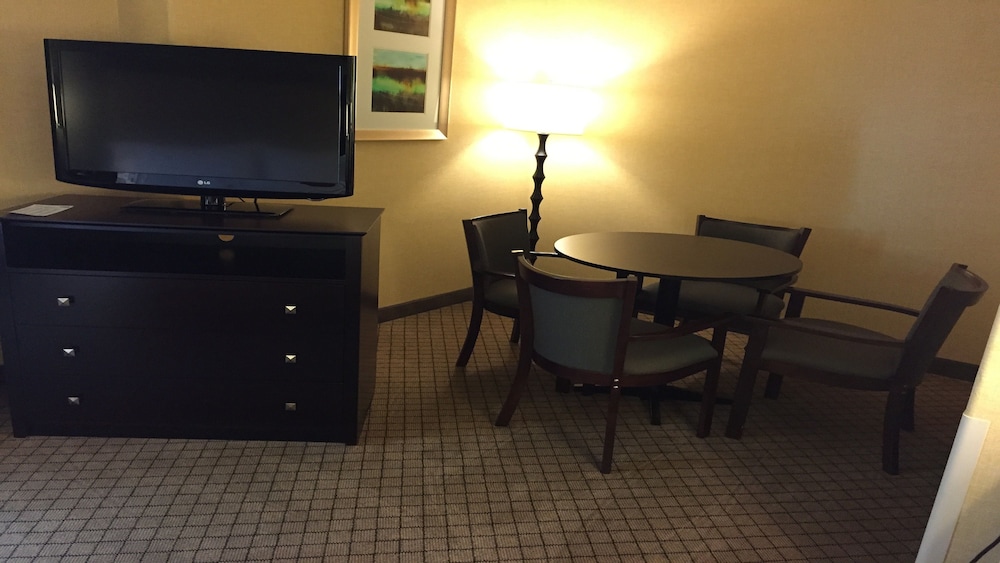 Holiday Inn Express Woodland 42/53