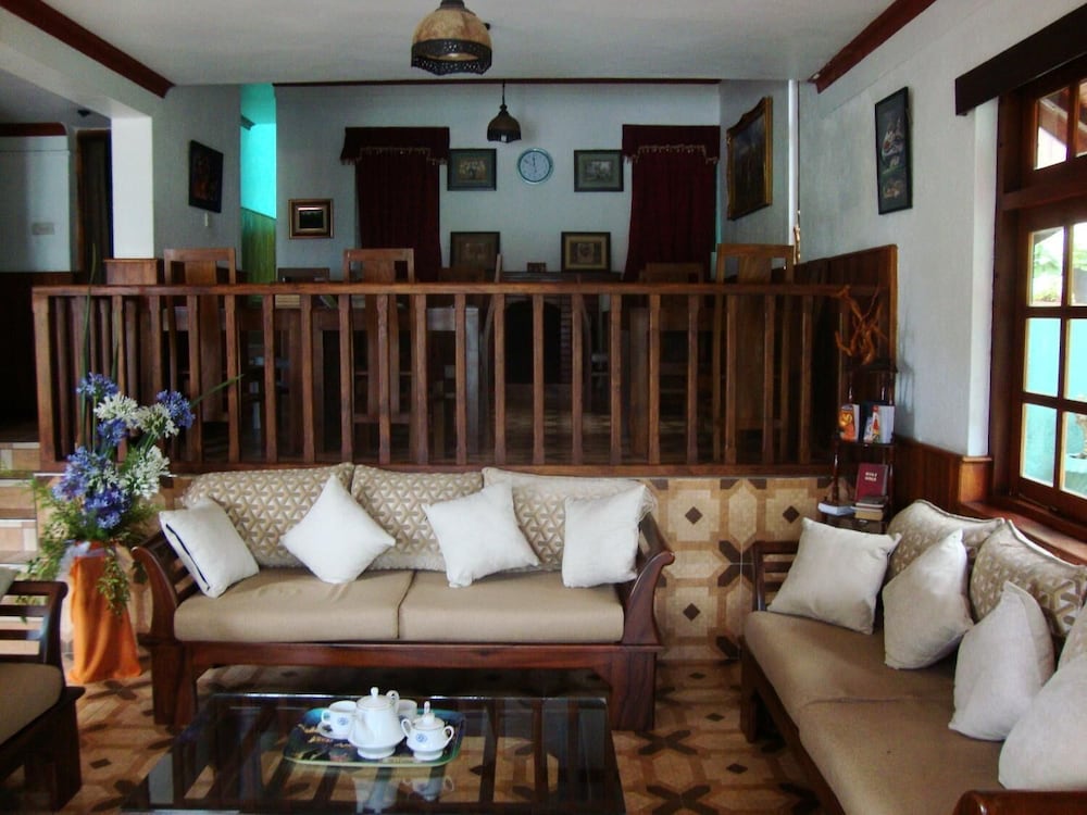 Richmond Inn 40/53