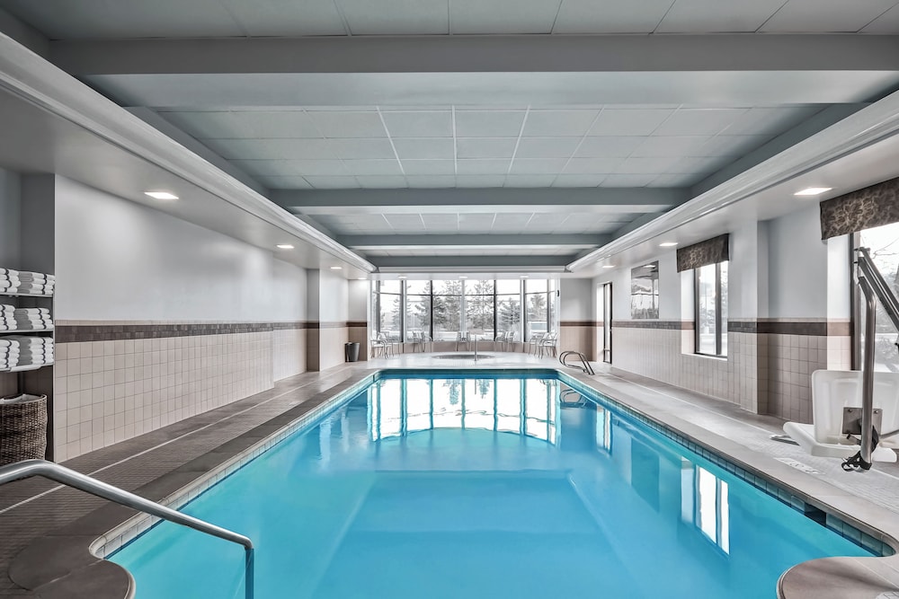 swimming pool spa