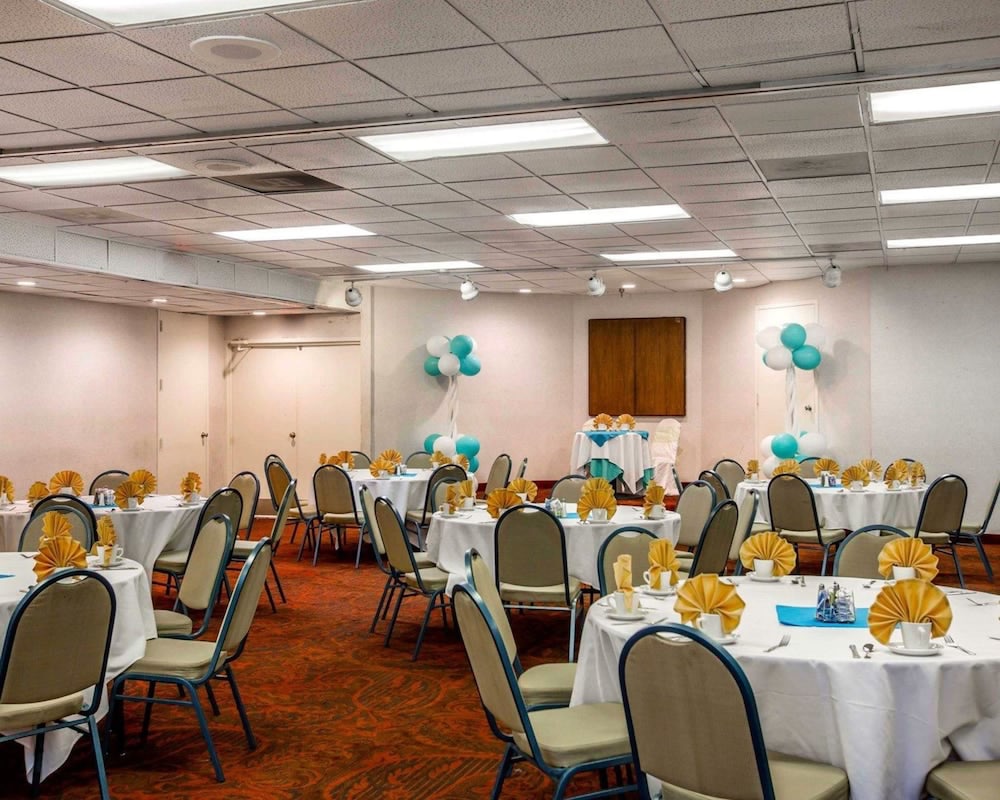 Quality Inn and Suites Montebello - Los Angeles 42/51