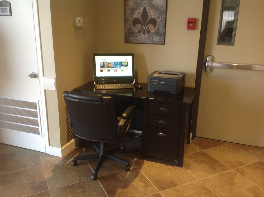 Grand View Inn and Suites 36/42