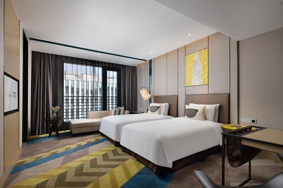 Select, Executive, Twin Beds