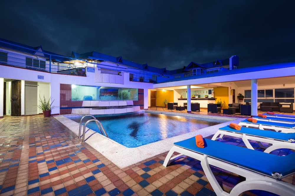 Hotel Calypso Beach 3/43