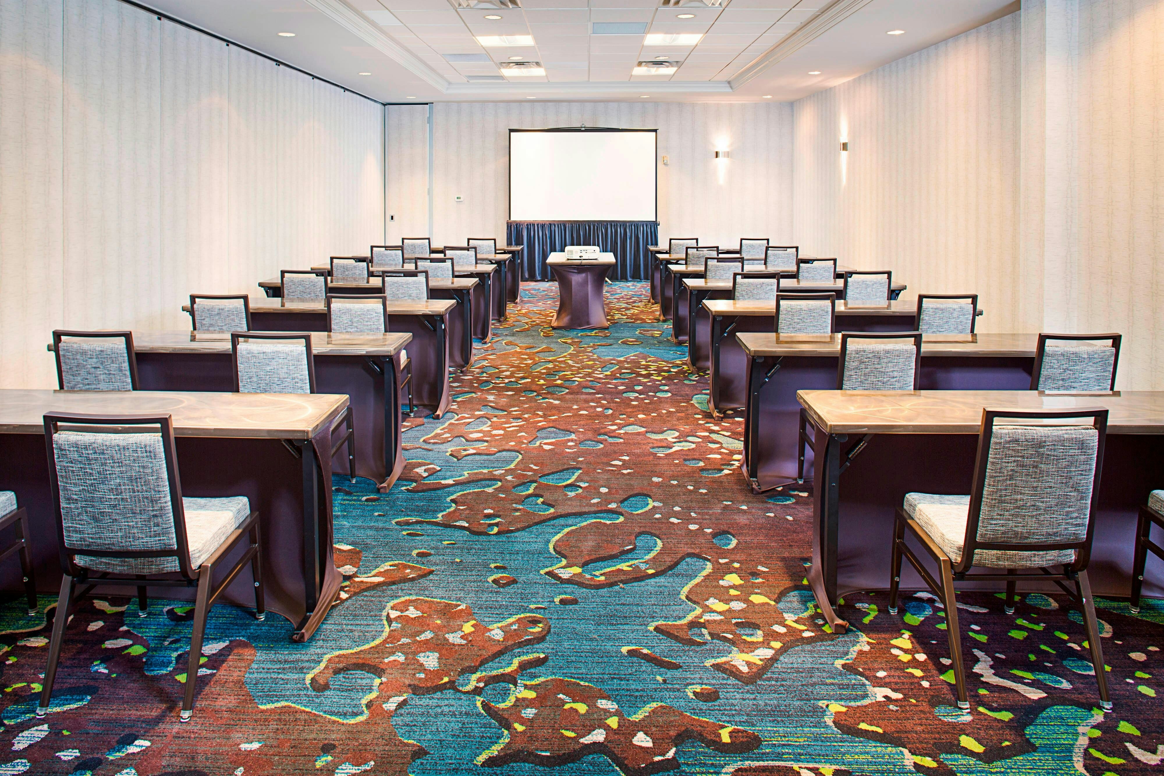 Marriott Suites Dallas Market Center 53/62