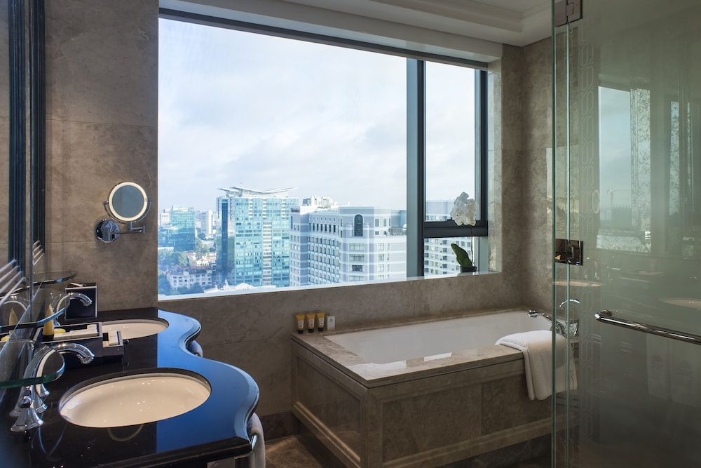 The Reverie Saigon Residential Suites 47/76