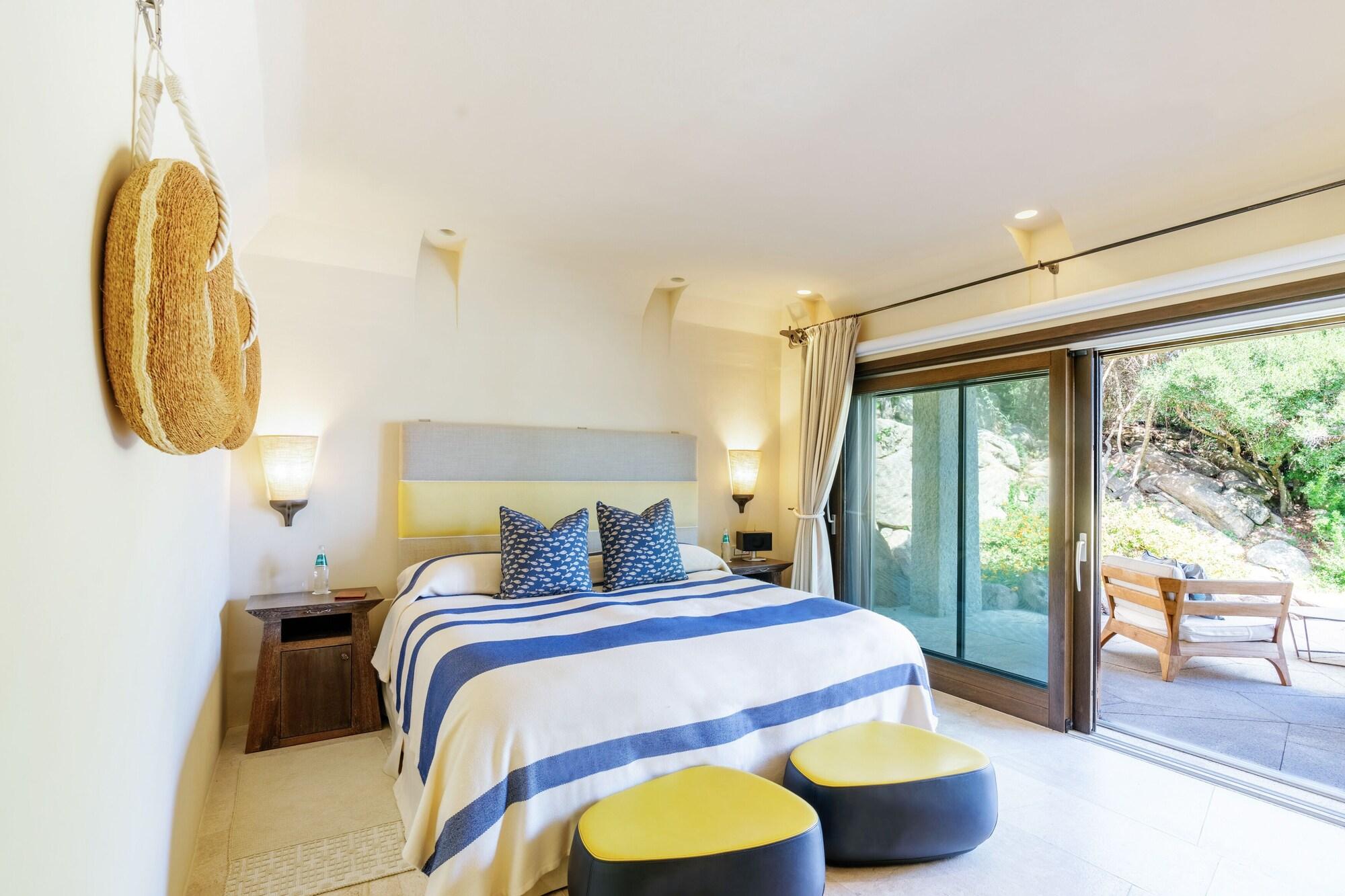 3 Bedrooms, Beach Pool, Villa