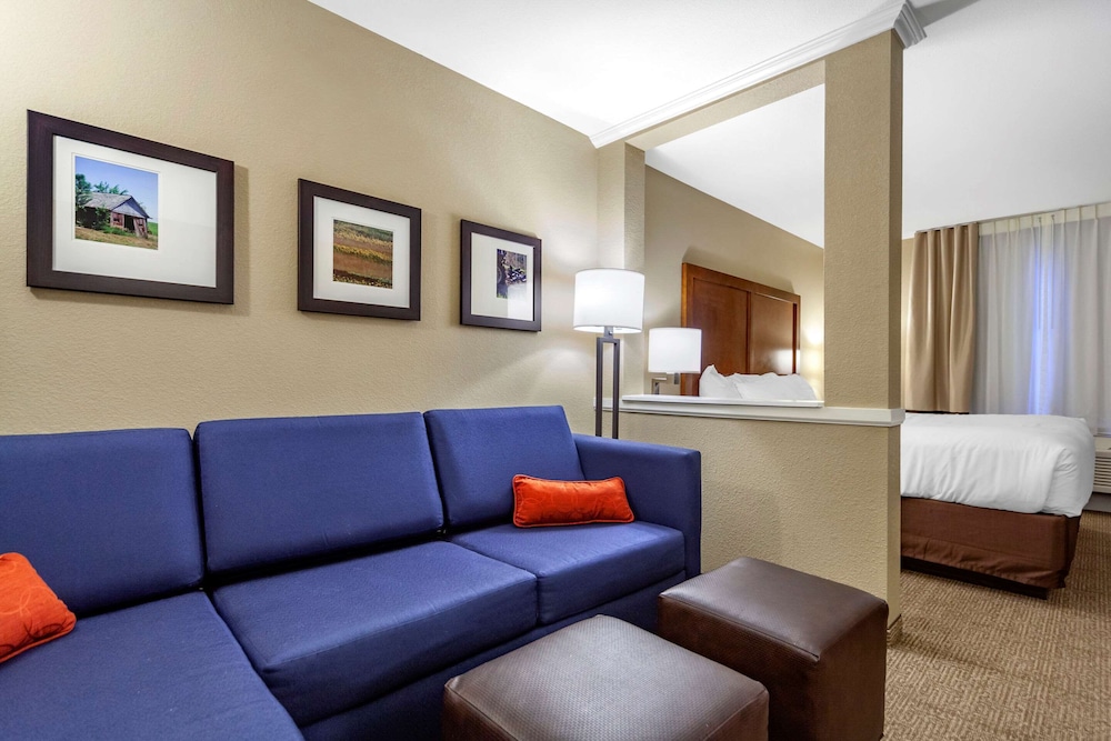 Comfort Inn & Suites Sidney I-80 29/49