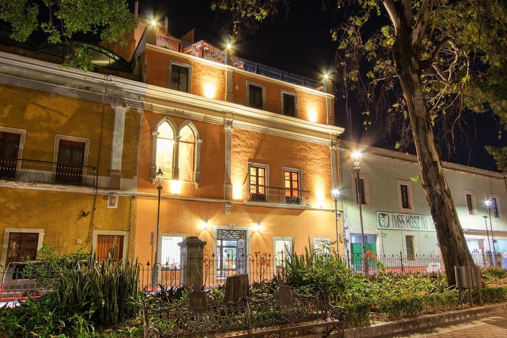 Mansion Del Cantador 3/59