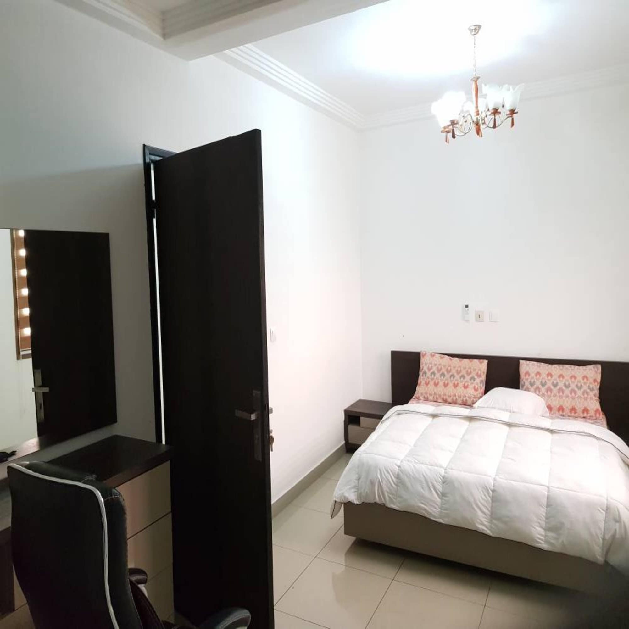 1 BEDROOM, APARTMENT