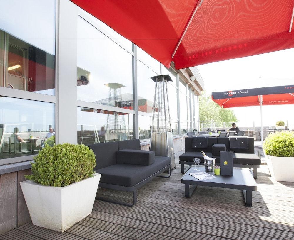 Hotel De Pits 29/53