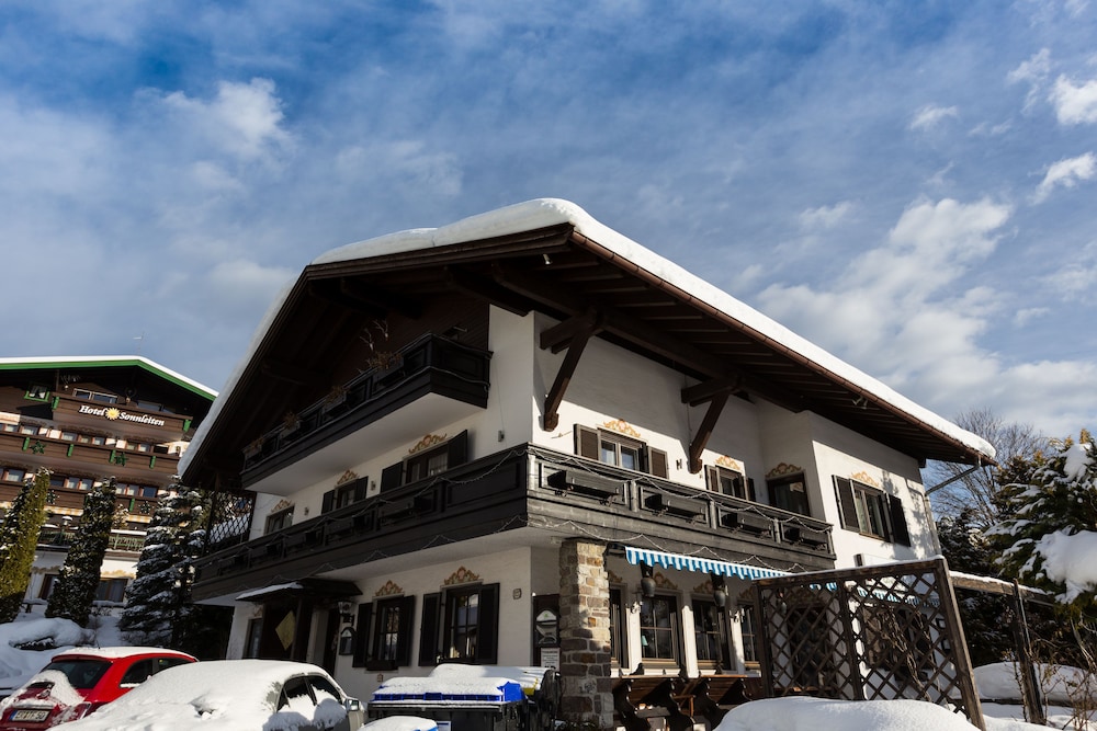Deva Hotel Kaiserblick 6/50