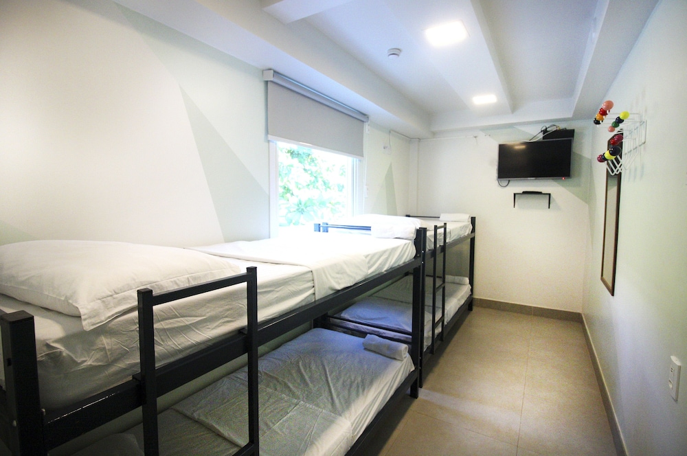 El Misti Hostel Ipanema 25/50