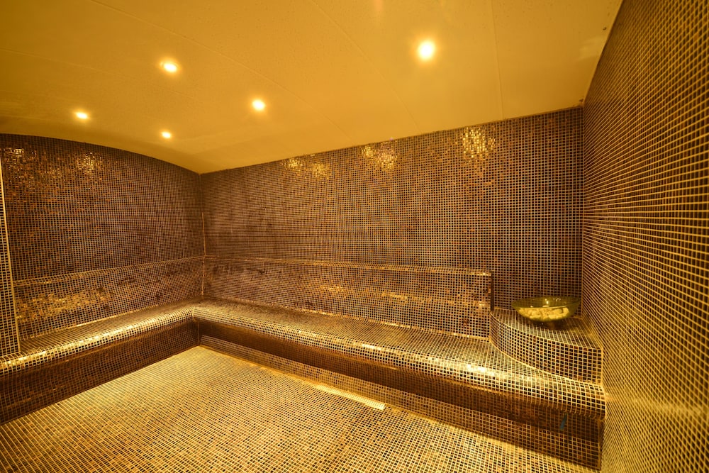 White City Resort 39/80