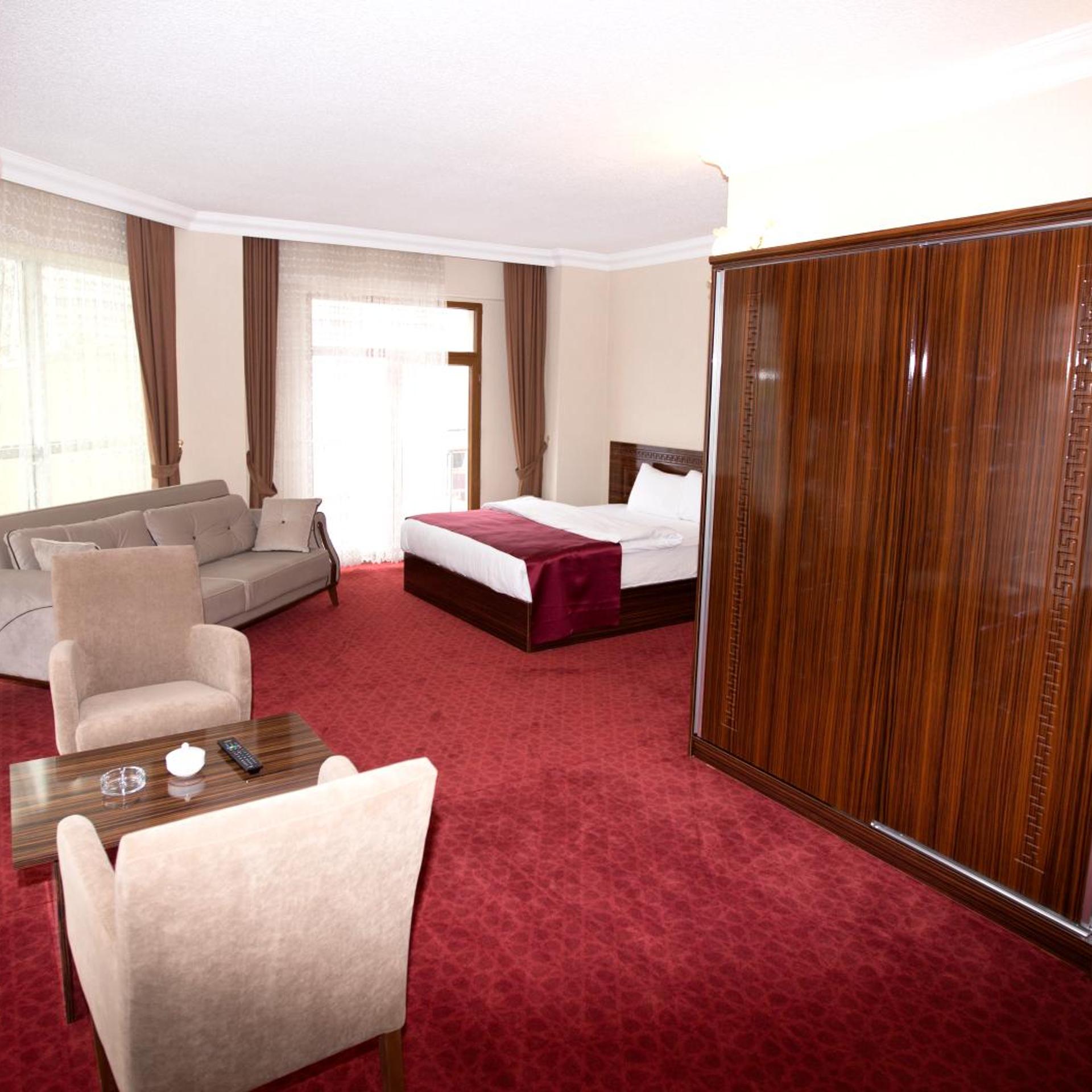 Resmina Otel Van 21/42