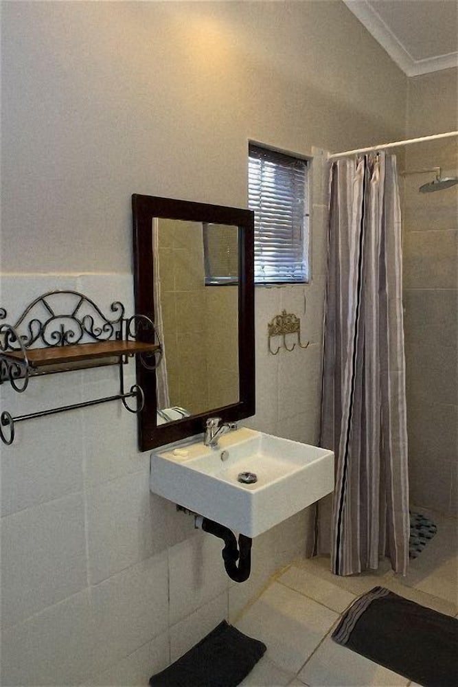 Cottonwood Guesthouse 36/50