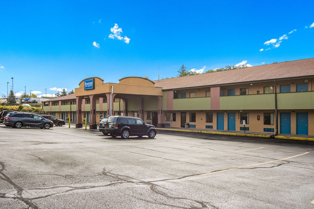 Rodeway Inn and Suites Monroeville Pittsburgh 2/42