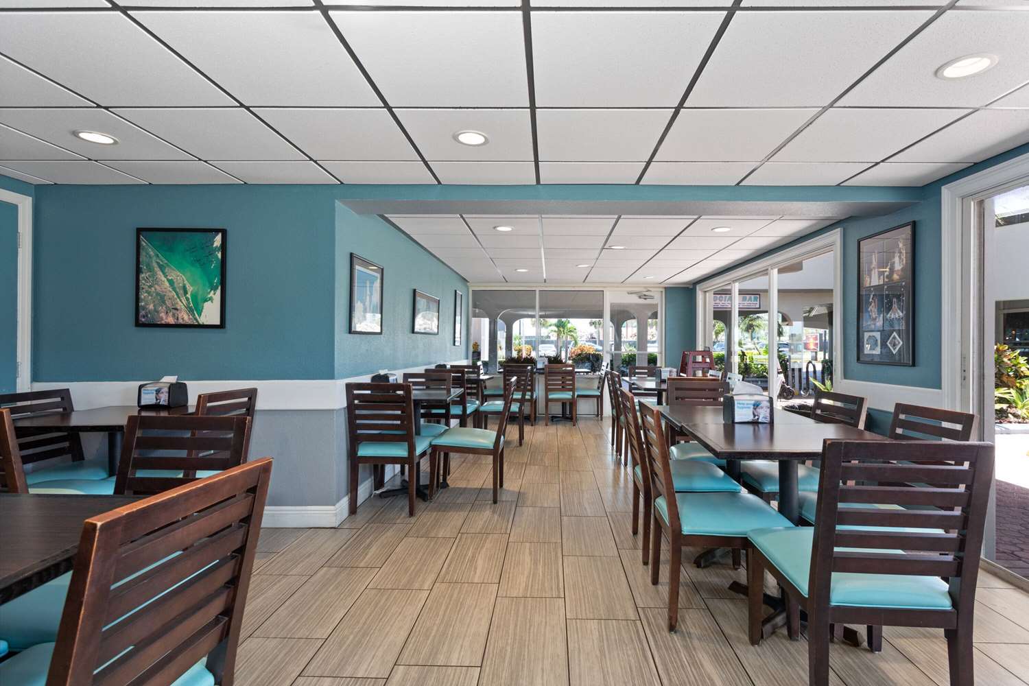 La Quinta Inn By Wyndham Cocoa Beach Port Canaveral 33/57