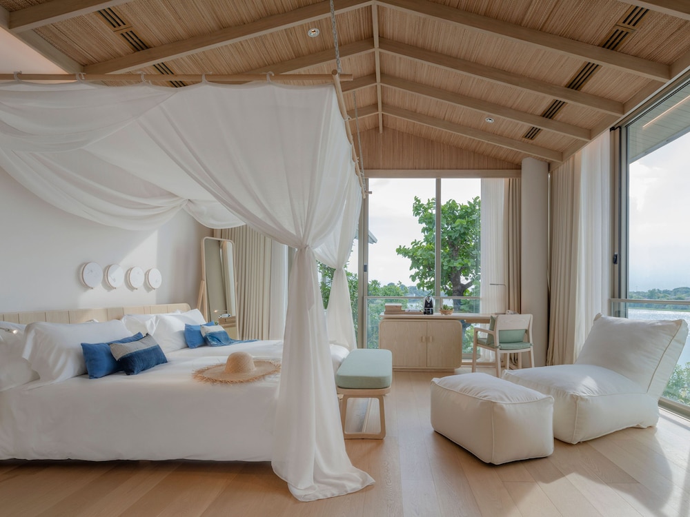 2 Bedrooms, Signature, Villa One, 2 King Beds