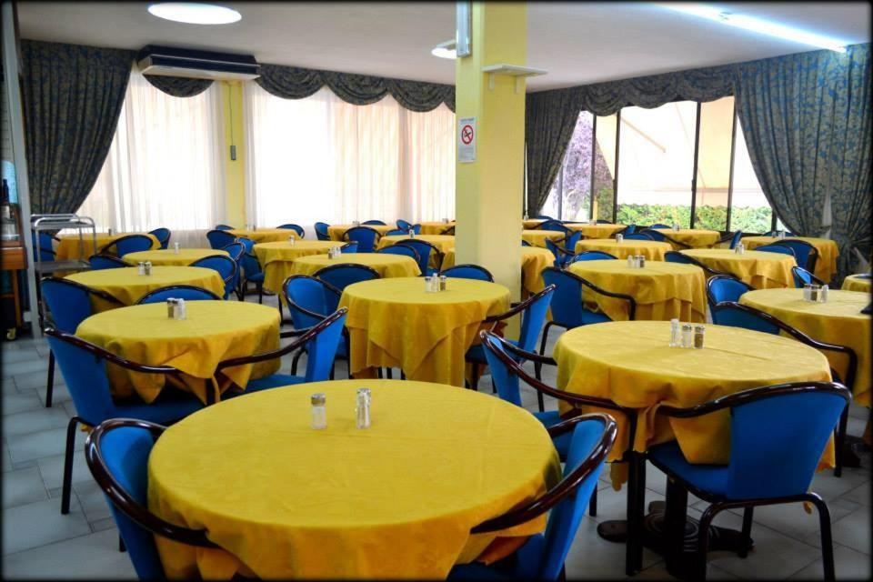 Hotel Anfora 32/50