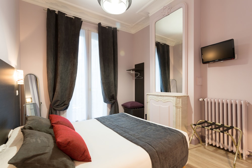 HOTEL D'ARGENSON 26/75