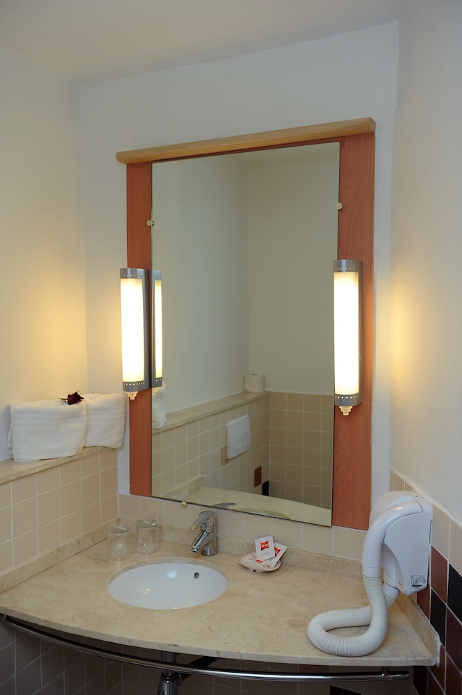 Ibis Tanger City Center 45/45