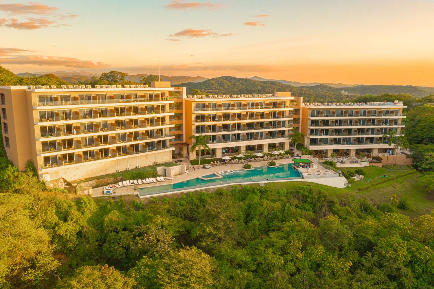 Wyndham Tamarindo 16/18