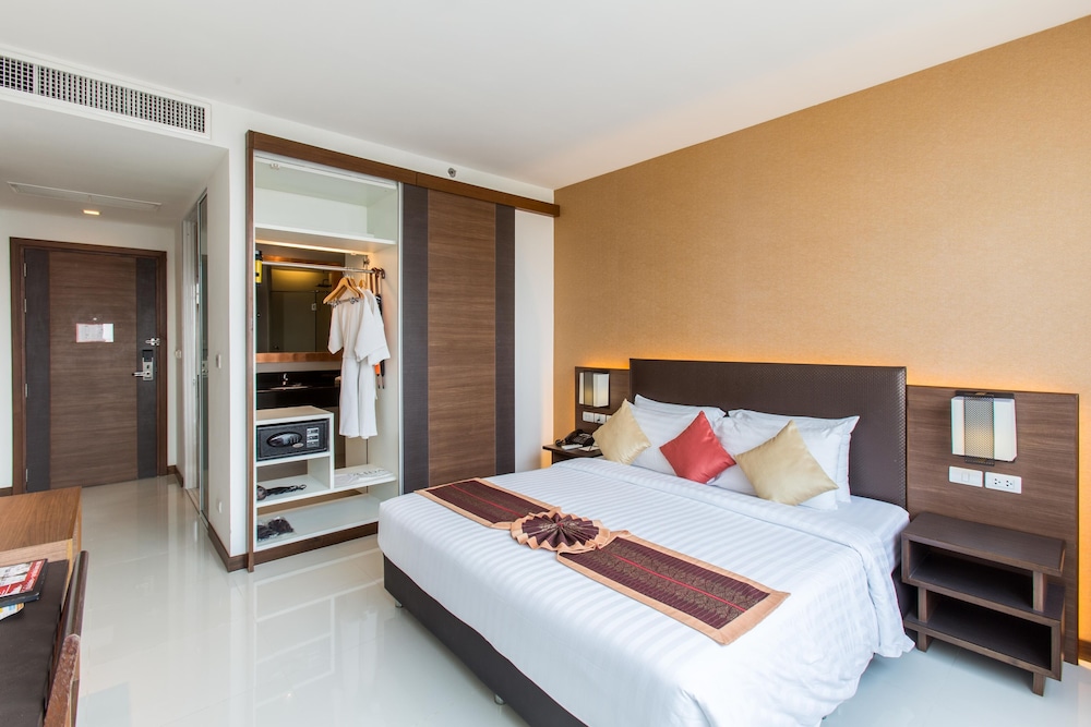 Chedi, Queen Bed